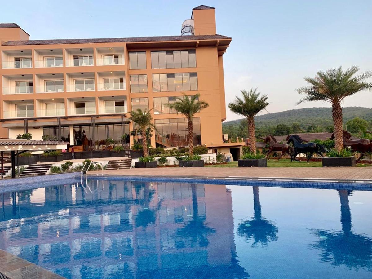 Regenta Resort Belagavi 외부 사진