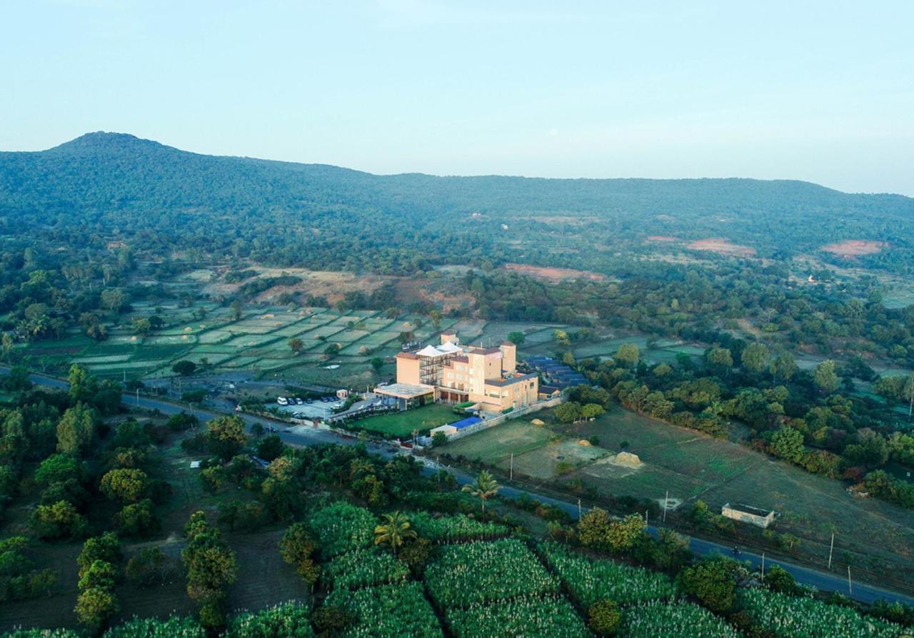 Regenta Resort Belagavi 외부 사진
